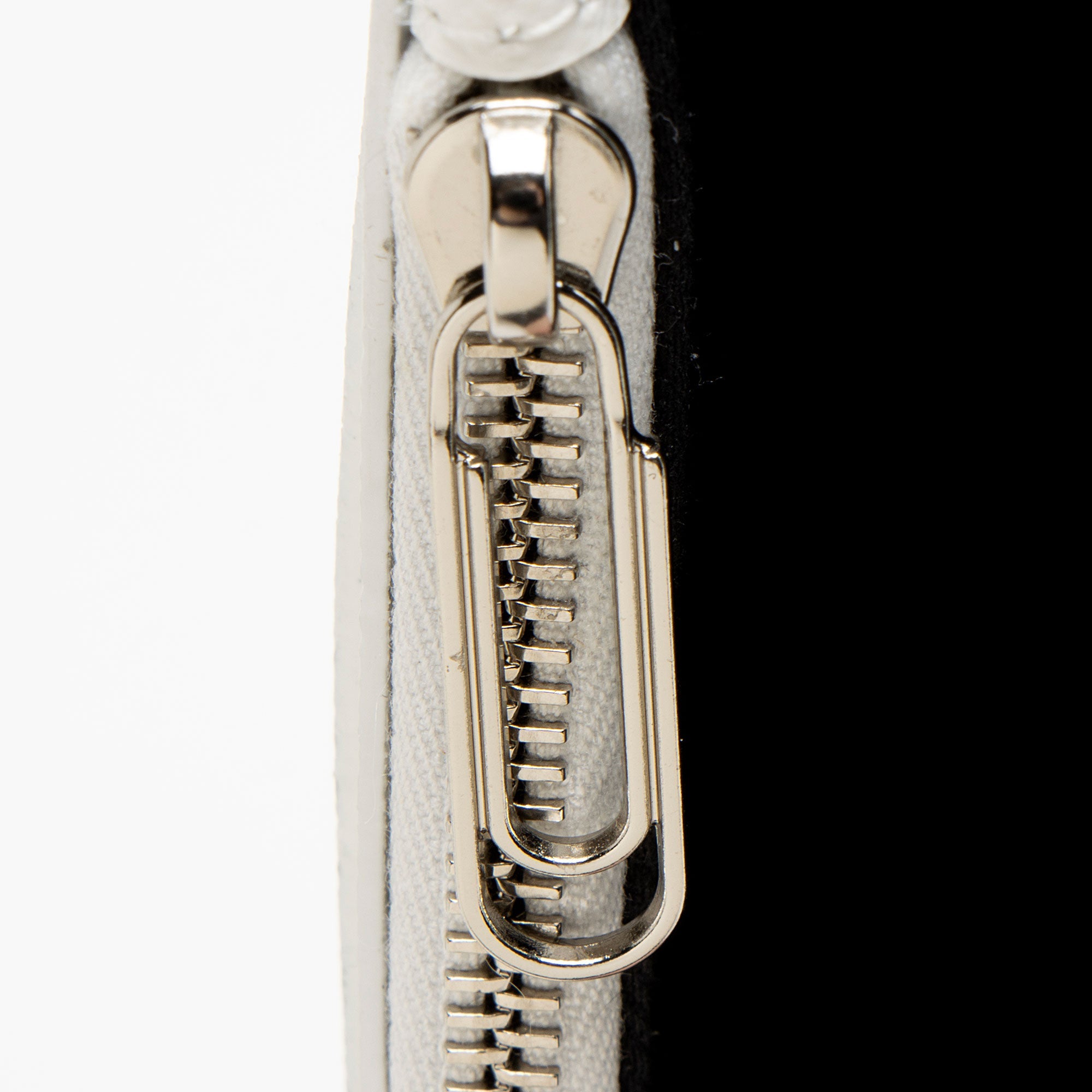 Off-White Leather Diag Binder Clip Wallet on Chain