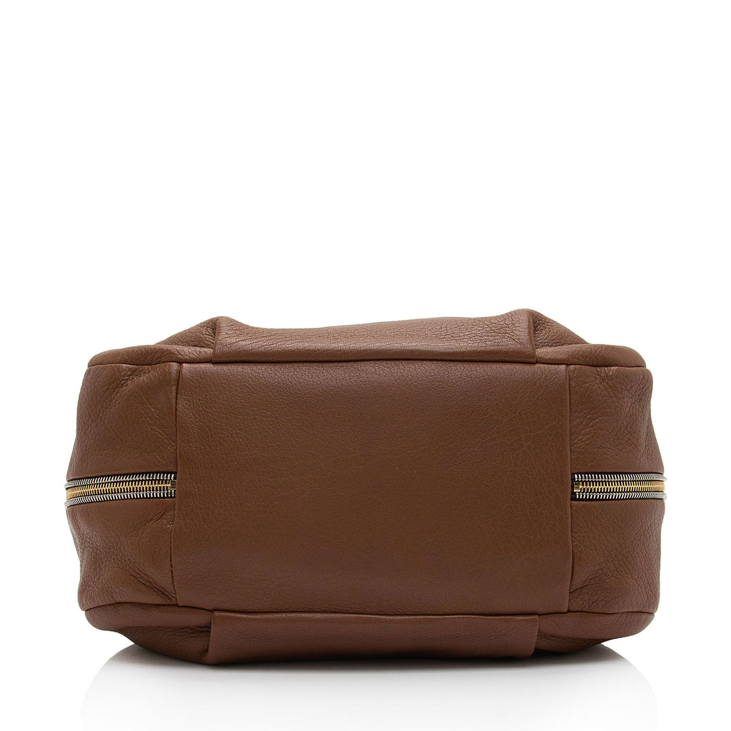 Prada Cervo Sacca 2 Manici Shoulder Bag (SHF-otdjn1)