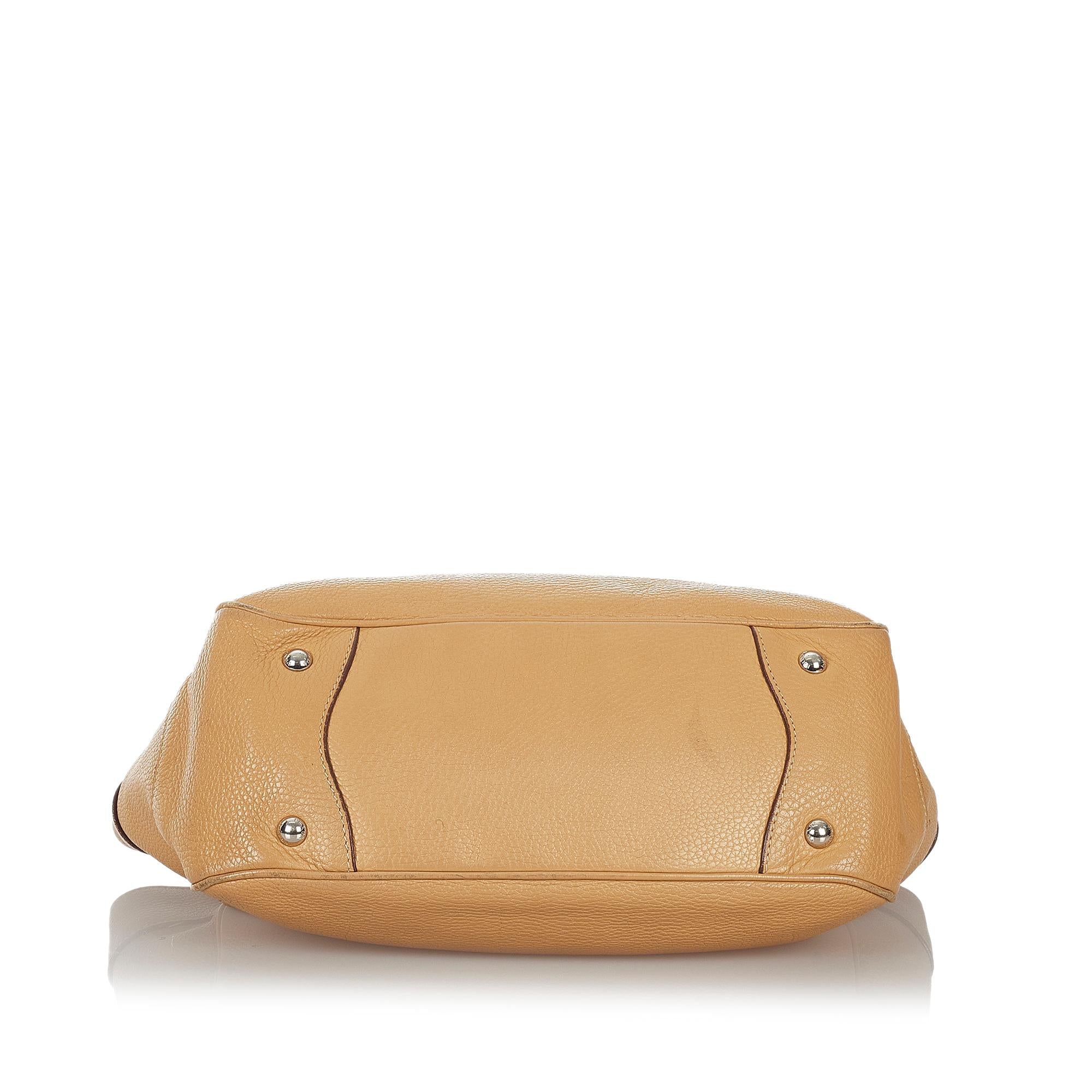 Prada Leather Shoulder Bag (SHG-33865)