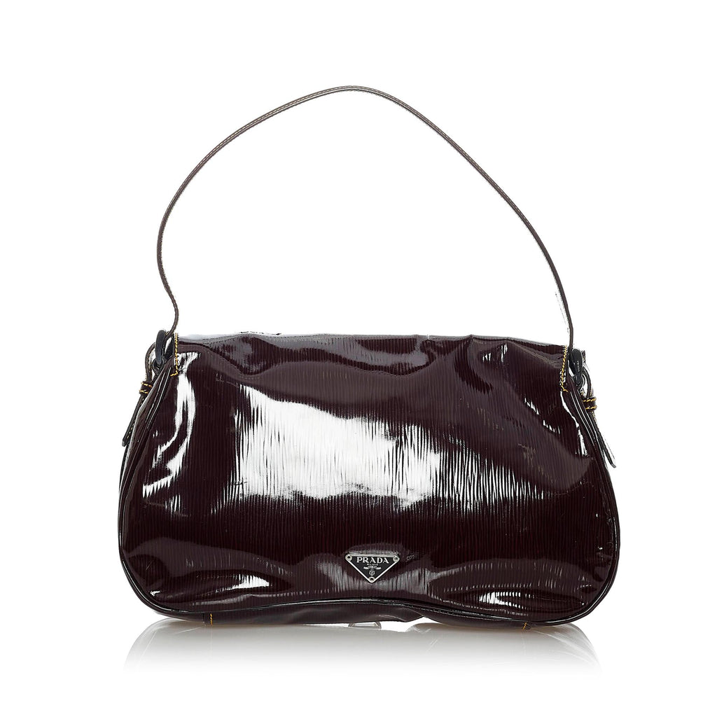 Prada Saffiano Vernice Shoulder Bag (SHG-29801)