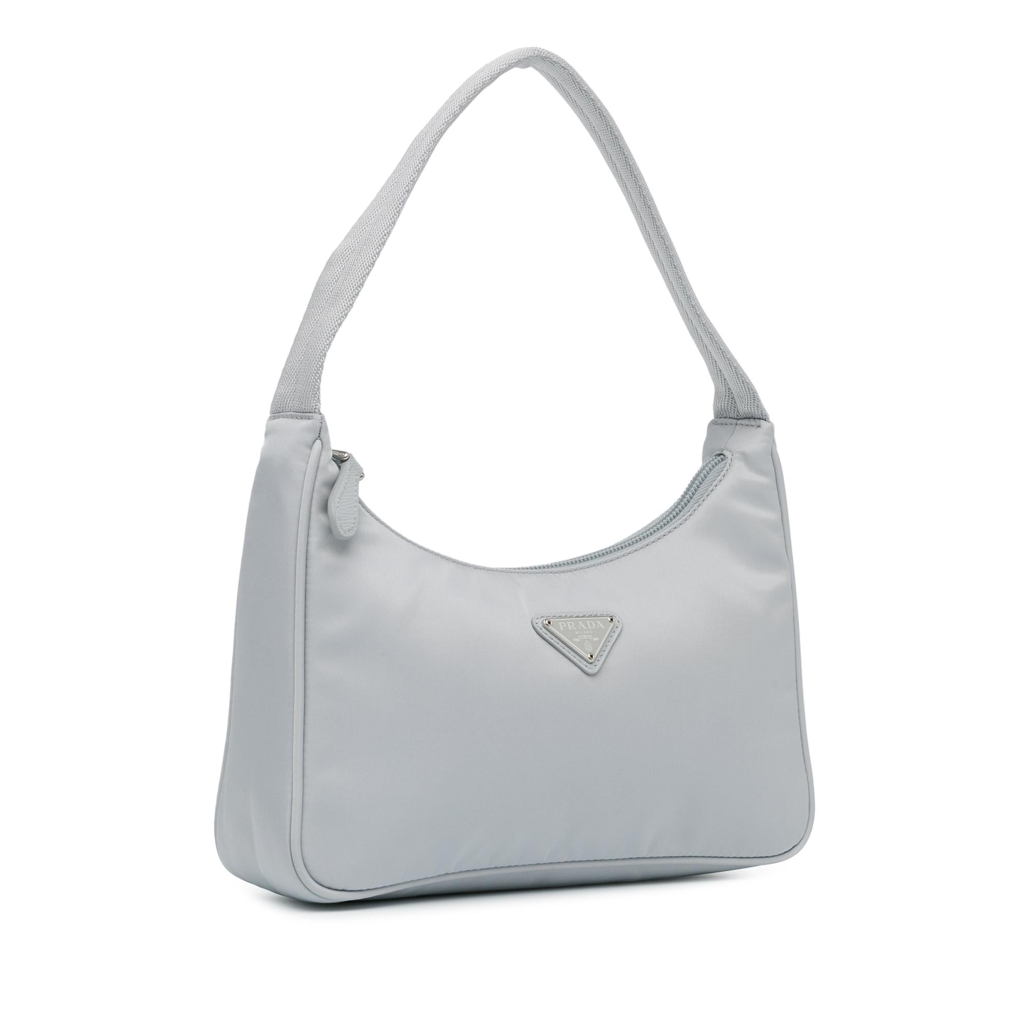 Prada Tessuto Re-Edition 2000 Shoulder Bag (SHG-87gMe9)
