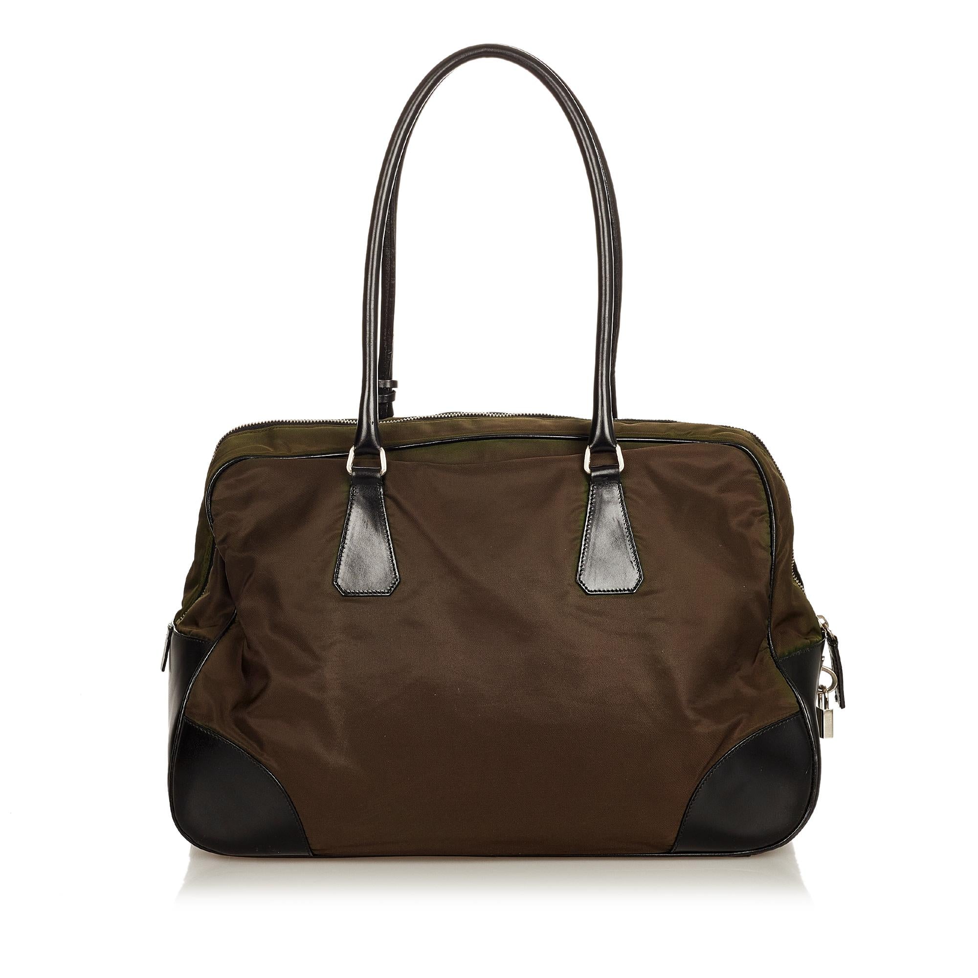 Prada Tessuto Shoulder Bag (SHG-ktCZWP)