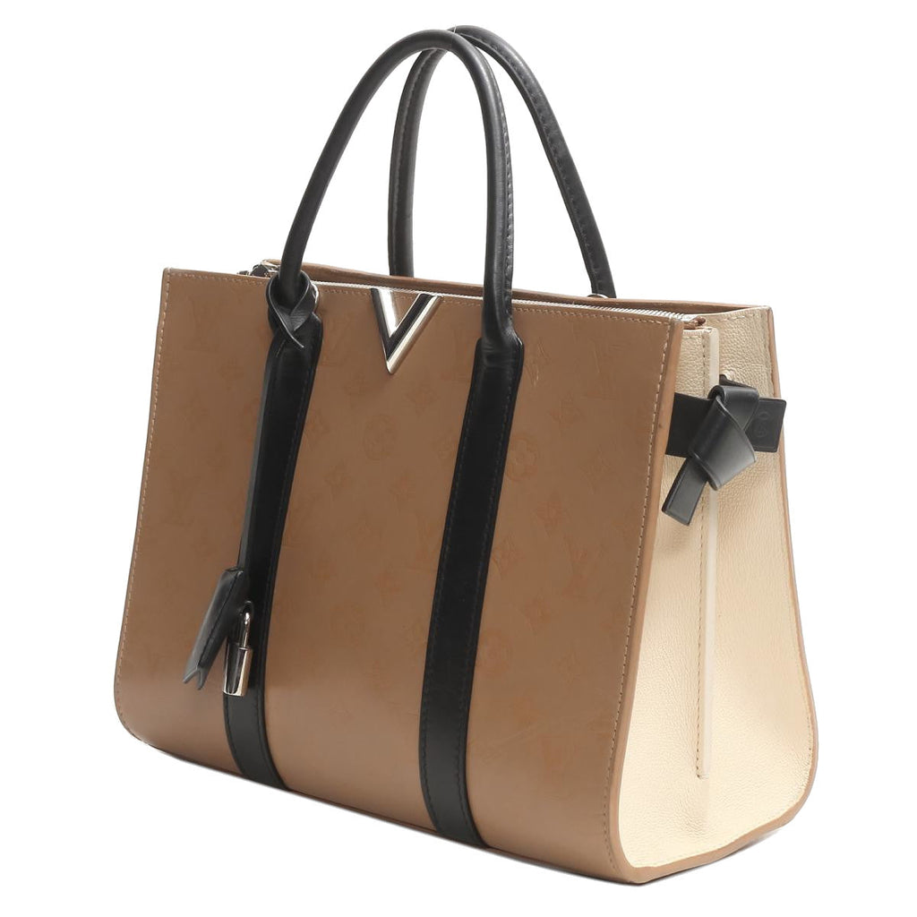 Louis Vuitto Very Tote MM Monogram Leather Bag