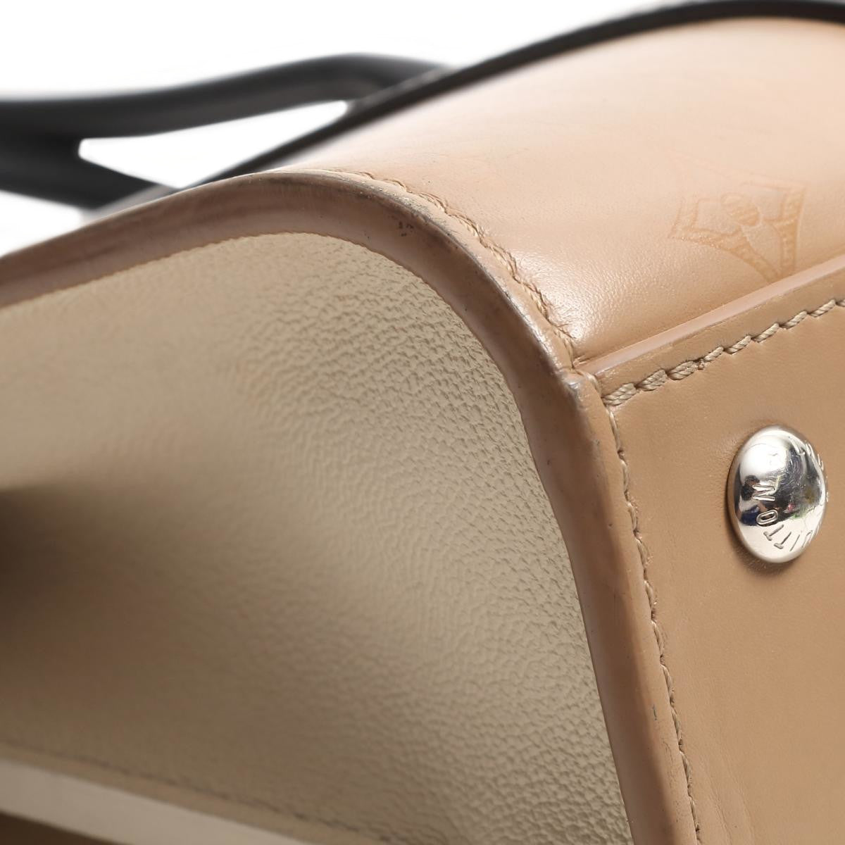 Louis Vuitto Very Tote MM Monogram Leather Bag