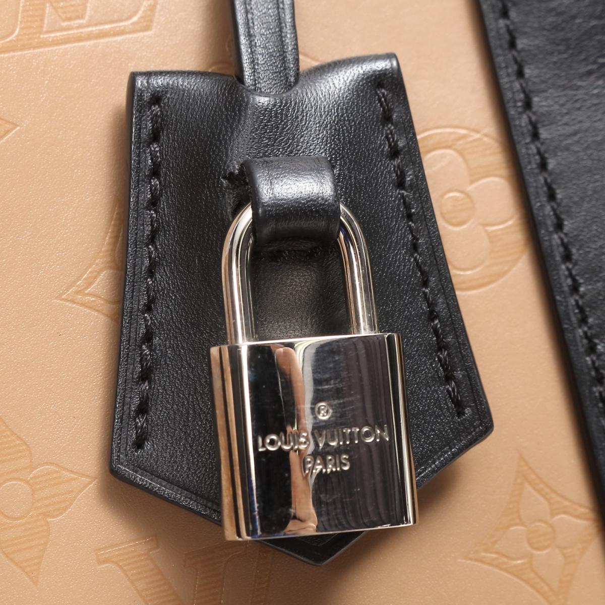 Louis Vuitto Very Tote MM Monogram Leather Bag