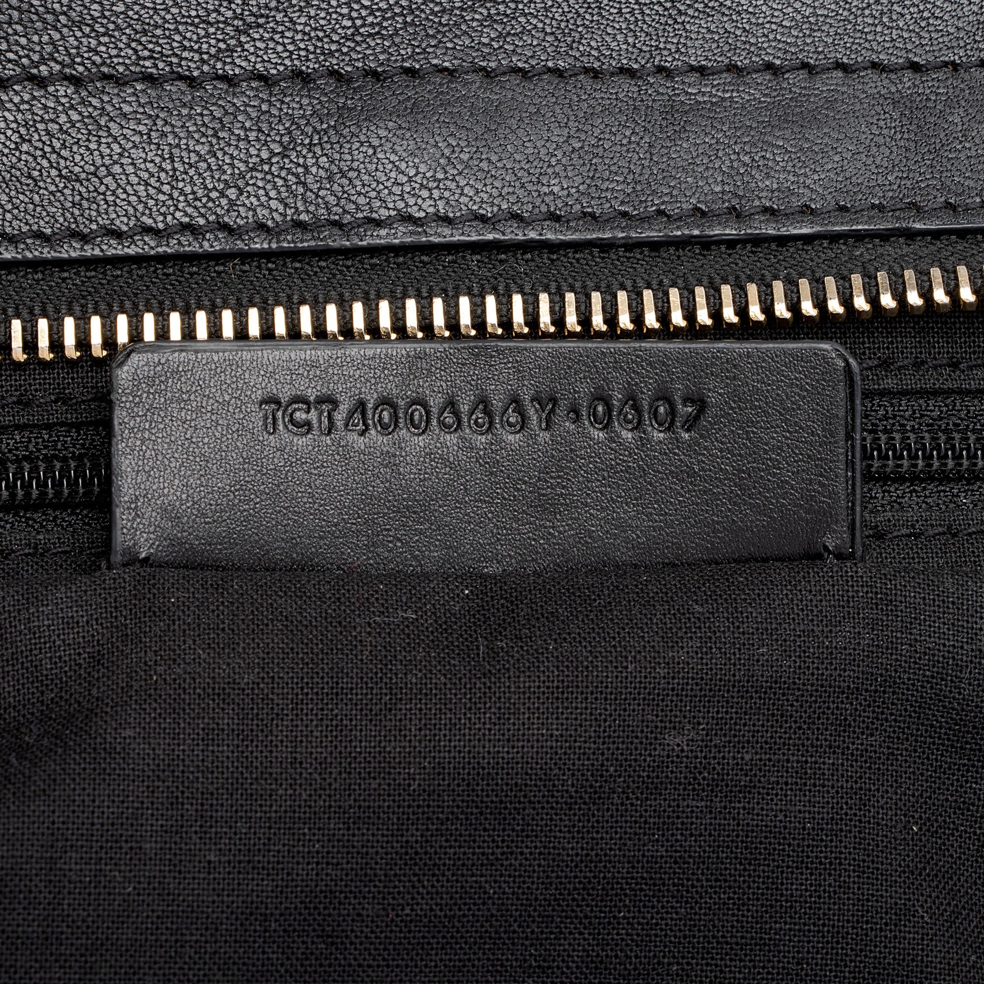 Saint Laurent Calfskin Cabas Chyc Small Tote (SHF-ntqfXK)