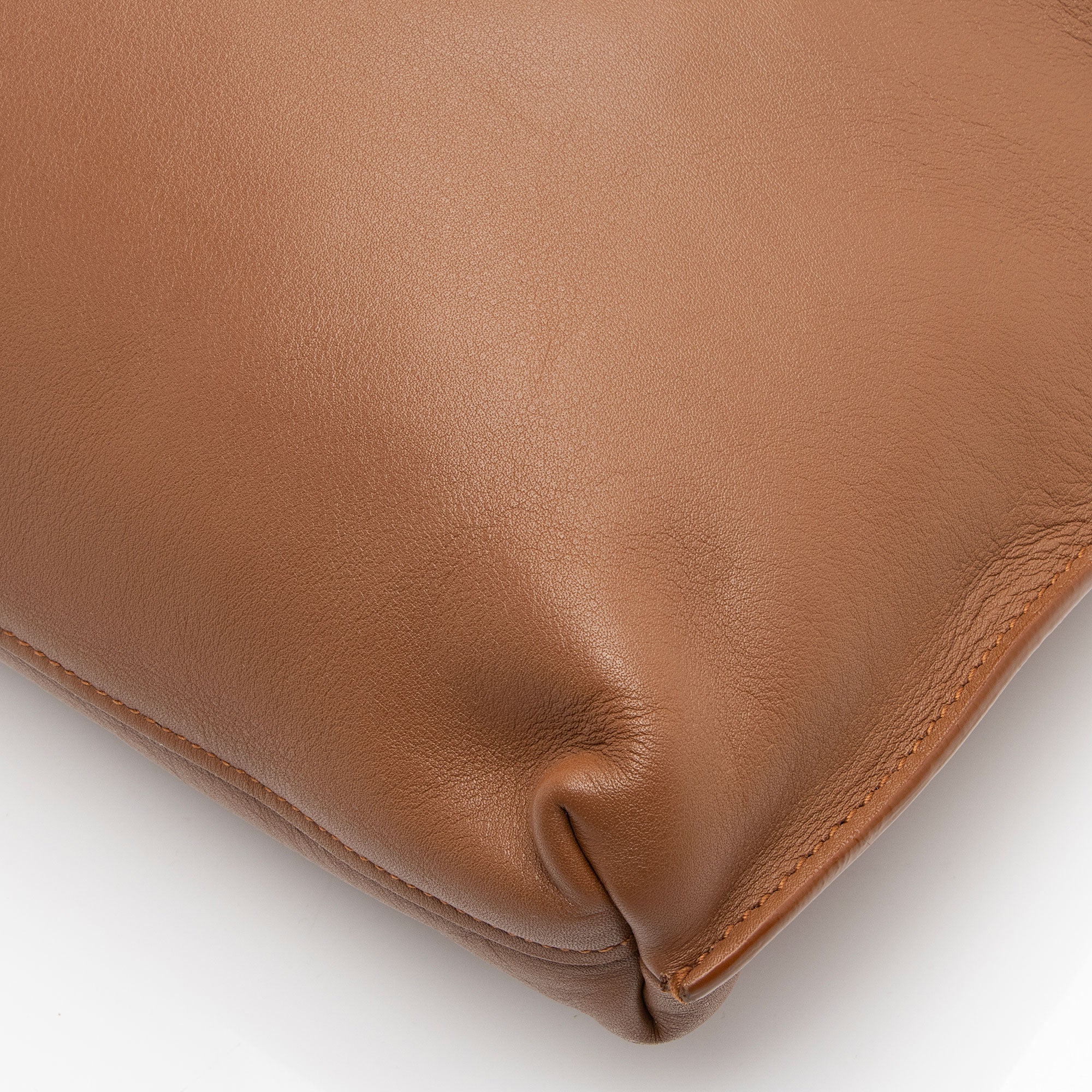 Saint Laurent Calfskin Suzanne Medium Hobo (SHF-m9DTH9)