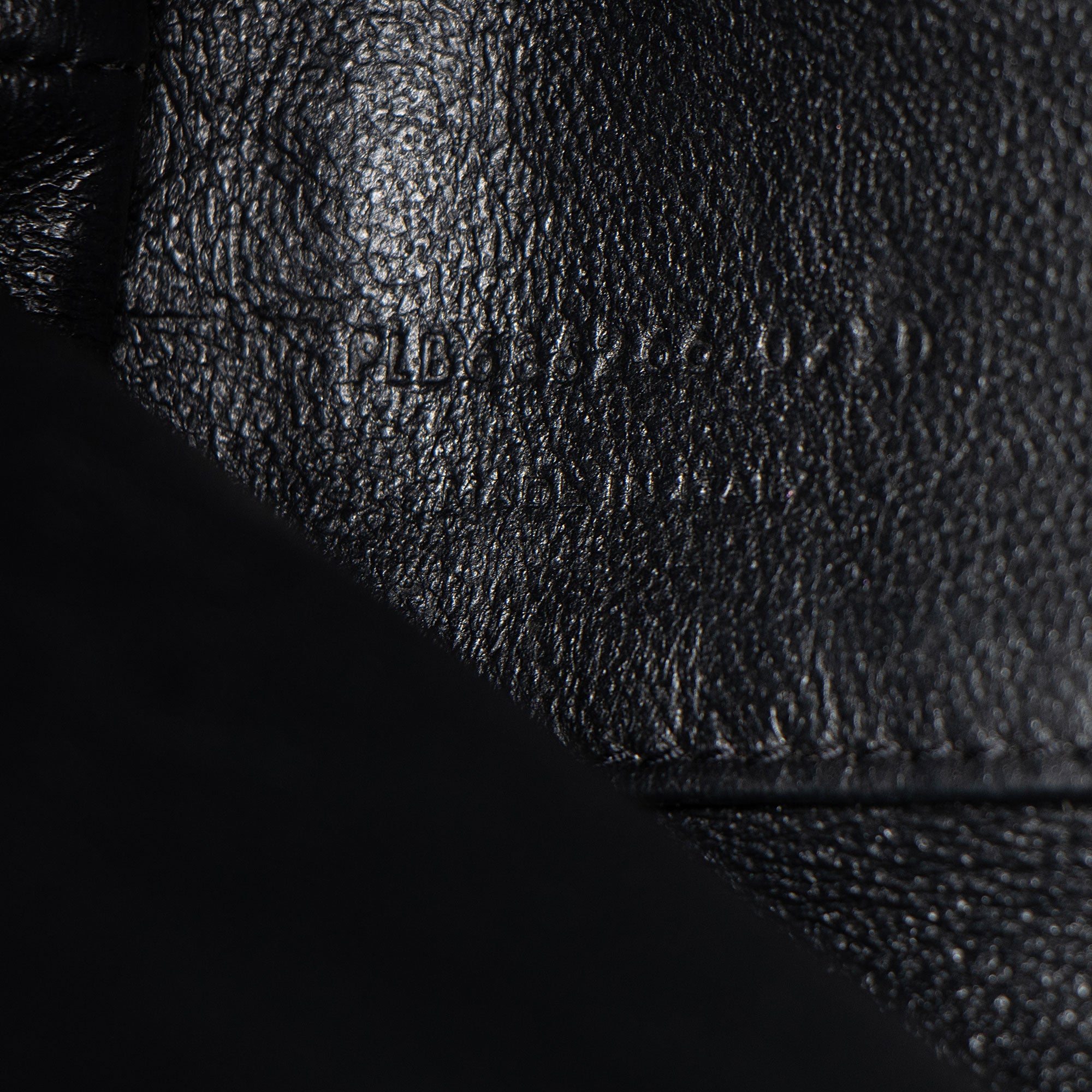 Saint Laurent Calfskin Tag Hobo (SHF-Kfbwfp)
