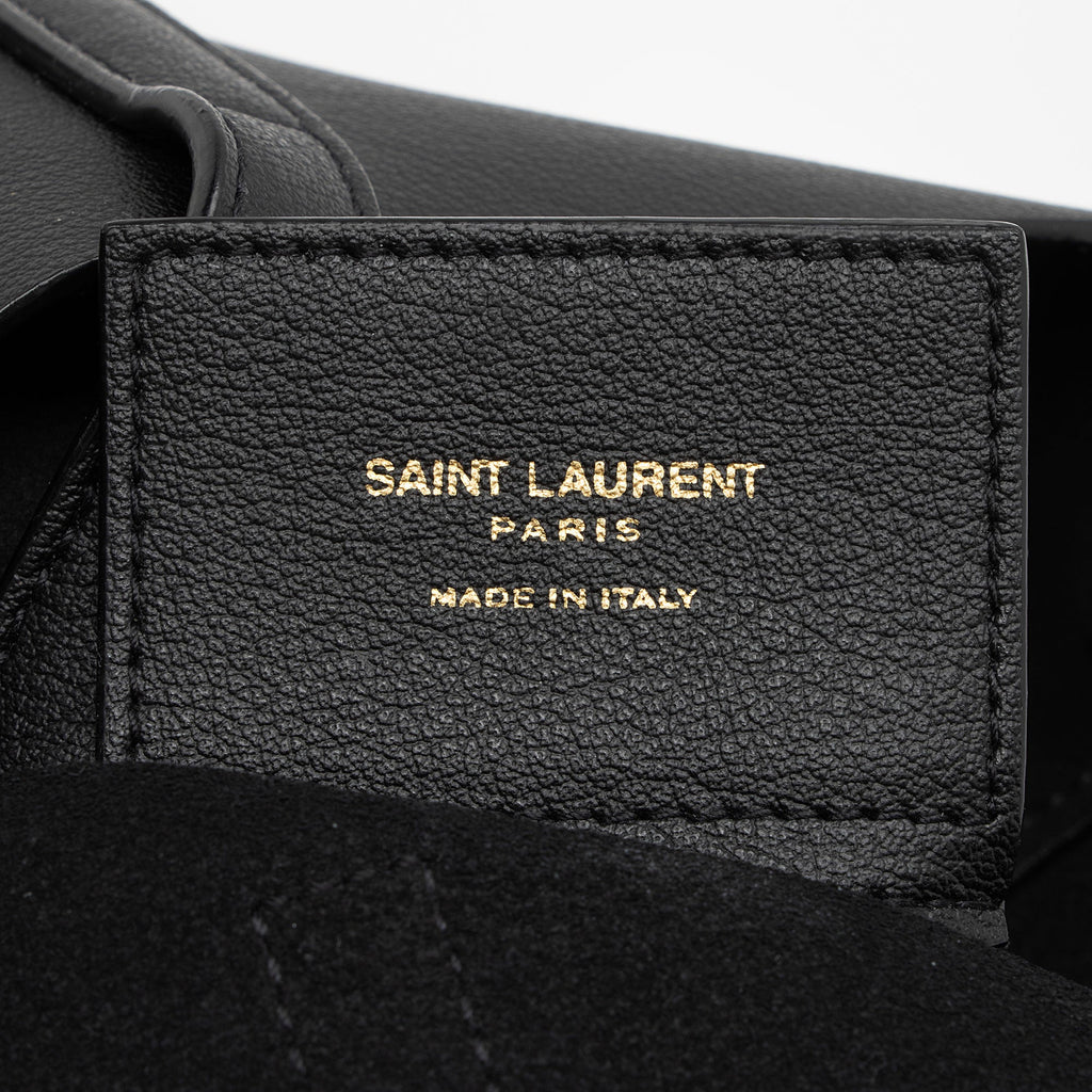 Saint Laurent Calfskin Toy Shopping Tote (SHF-Txsnak)