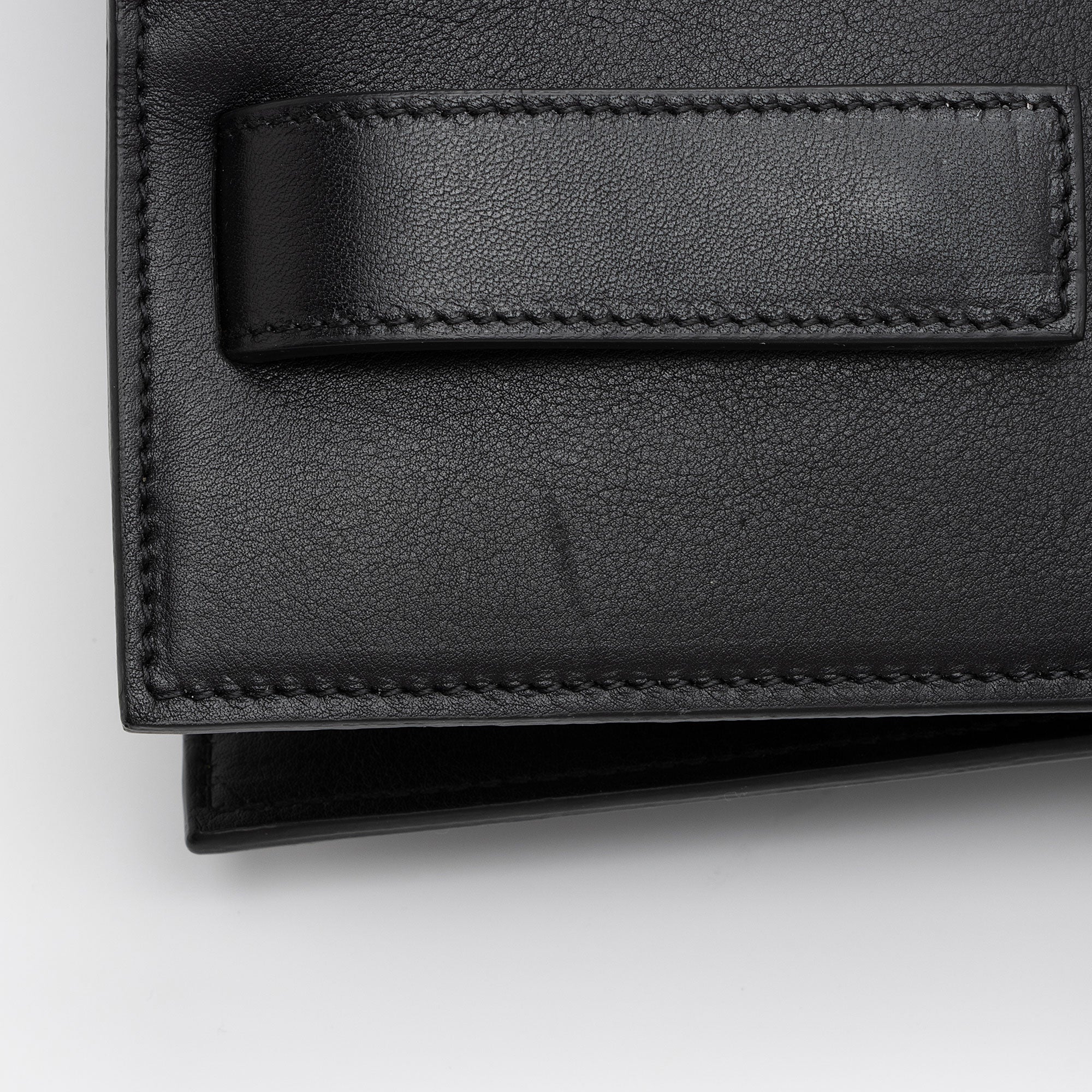 Saint Laurent Classic Calfskin Large Sac De Jour Tote (SHF-bynEkD)
