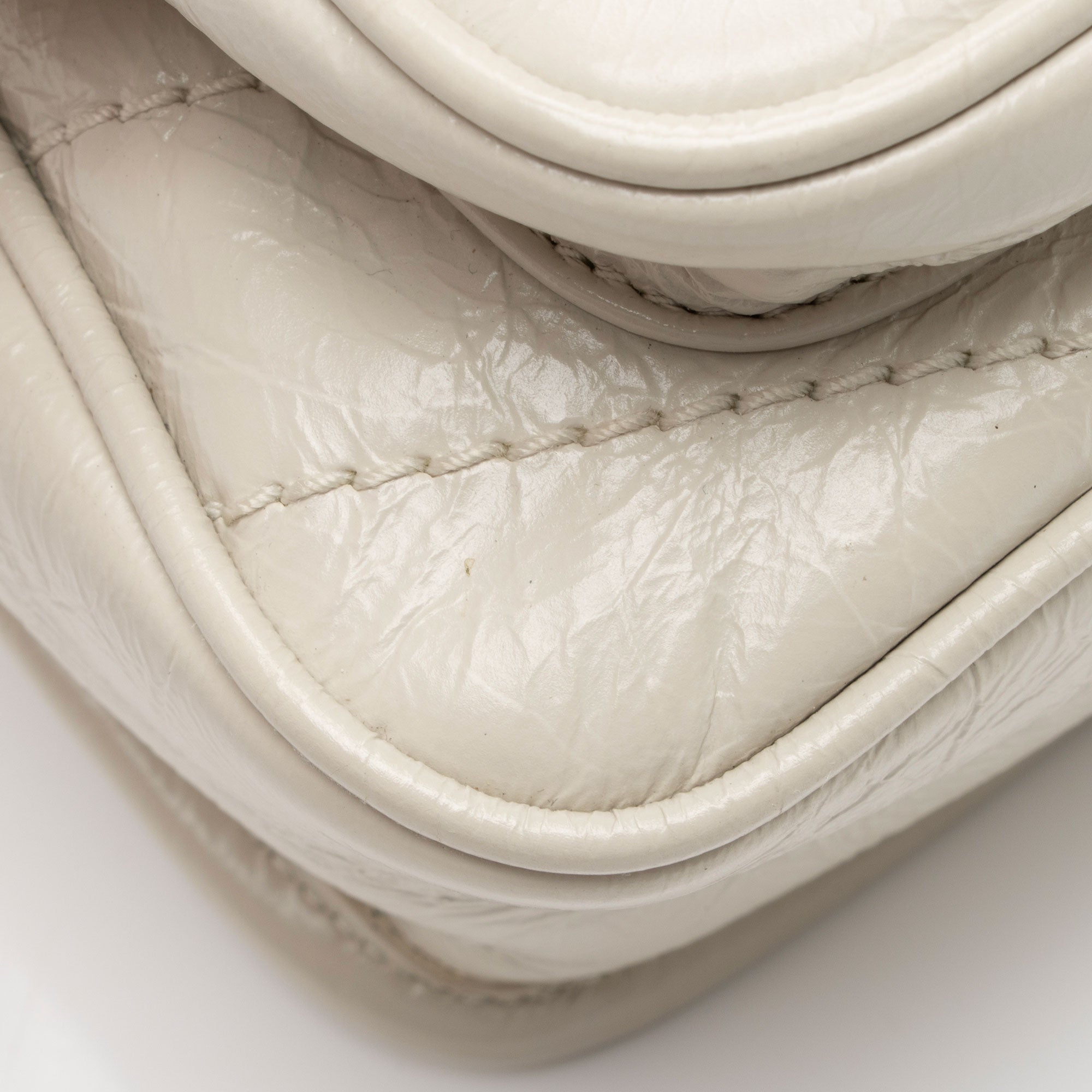 Saint Laurent Crinkled Calfskin Monogram Niki Baby Shoulder Bag (SHF-6jT1UC)