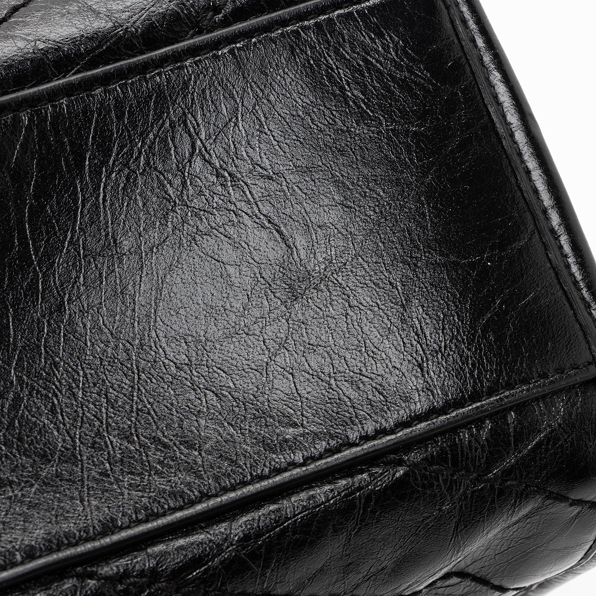 Saint Laurent Crinkled Calfskin Monogram Niki Medium Shopping Tote (SHF-HoUdcp)