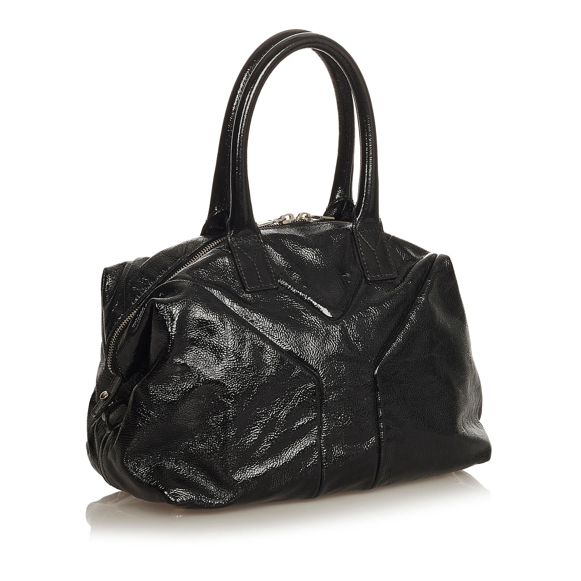 Saint Laurent Easy Patent Leather Handbag (SHG-31780)