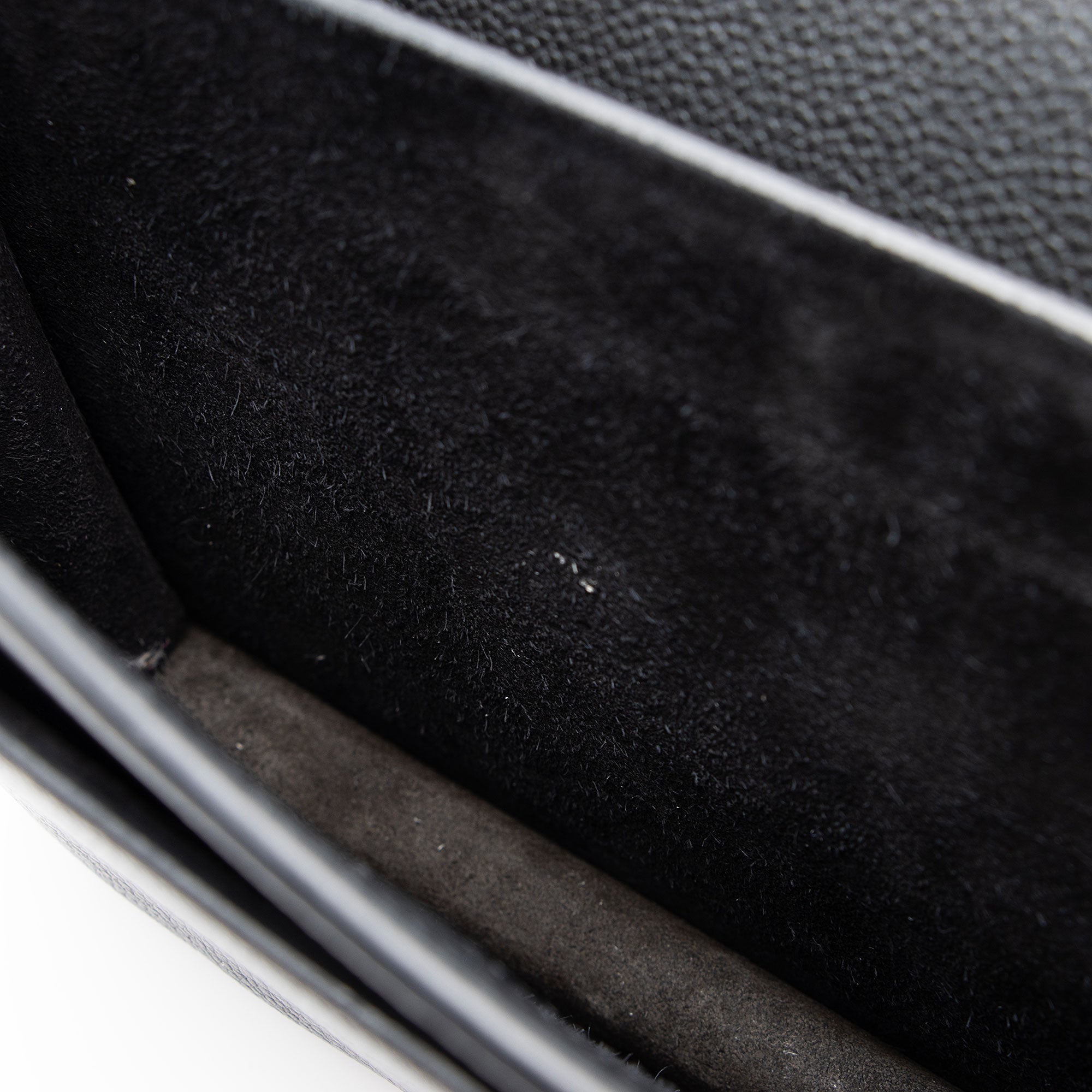 Saint Laurent Grained Calfskin Monogram Sunset Medium Shoulder Bag (SHF-NWQ0FK)