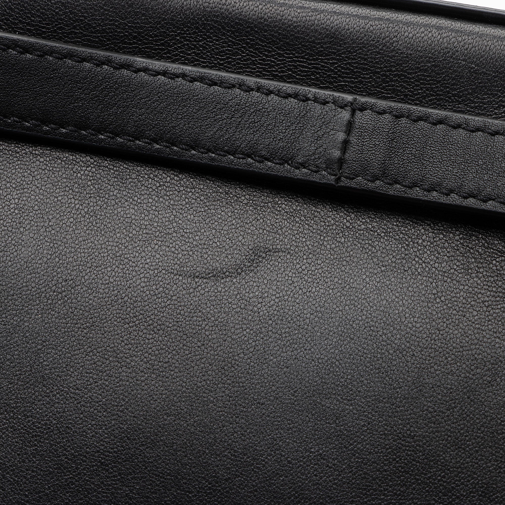 Saint Laurent Matalasse Calfskin Monogram Vicky Belt Bag (SHF-UFp2hO)