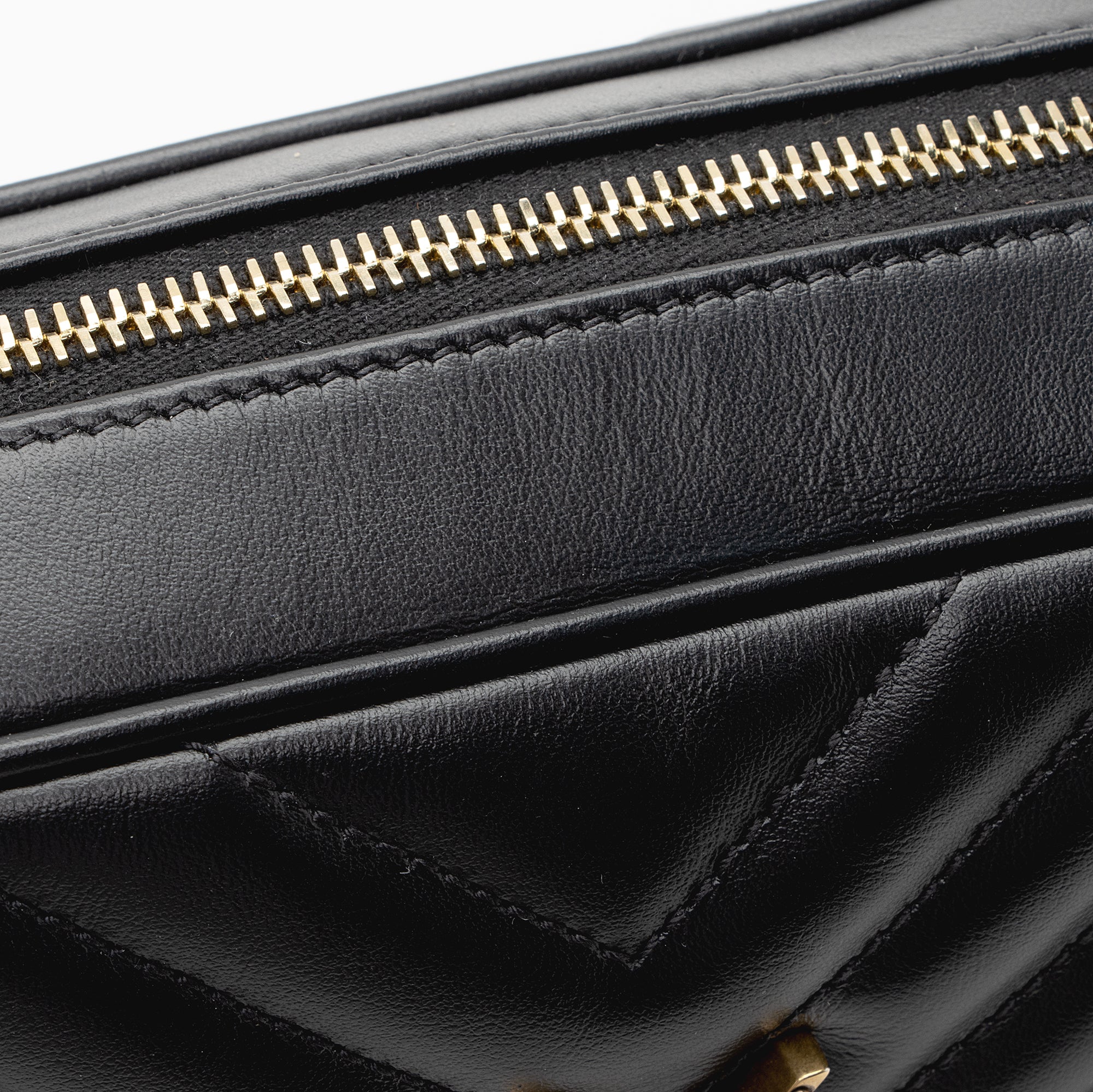 Saint Laurent Matelasse Calfskin Lou Camera Bag (SHF-22762)