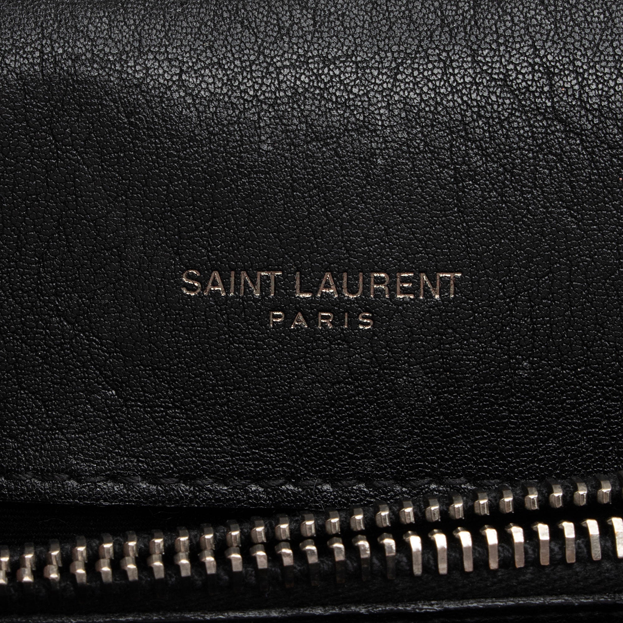 Saint Laurent Matelasse Calfskin Monogram College Medium Shoulder Bag (SHF-1hq9qs)