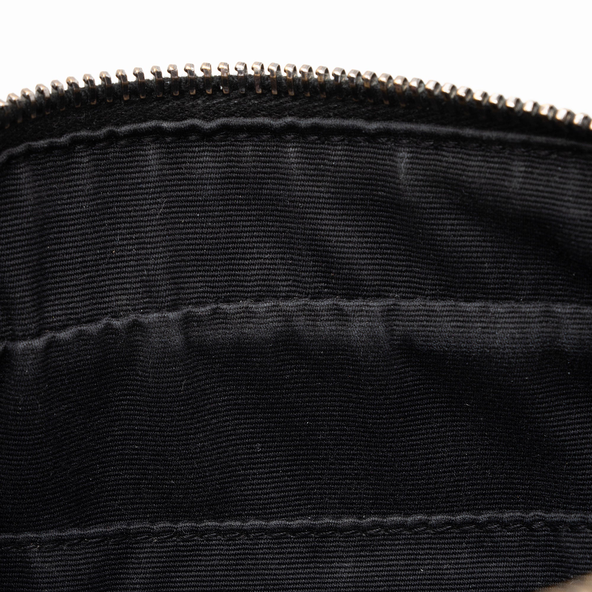 Saint Laurent Matelasse Calfskin Monogram Lou Camera Bag (SHF-ZcEqKL)