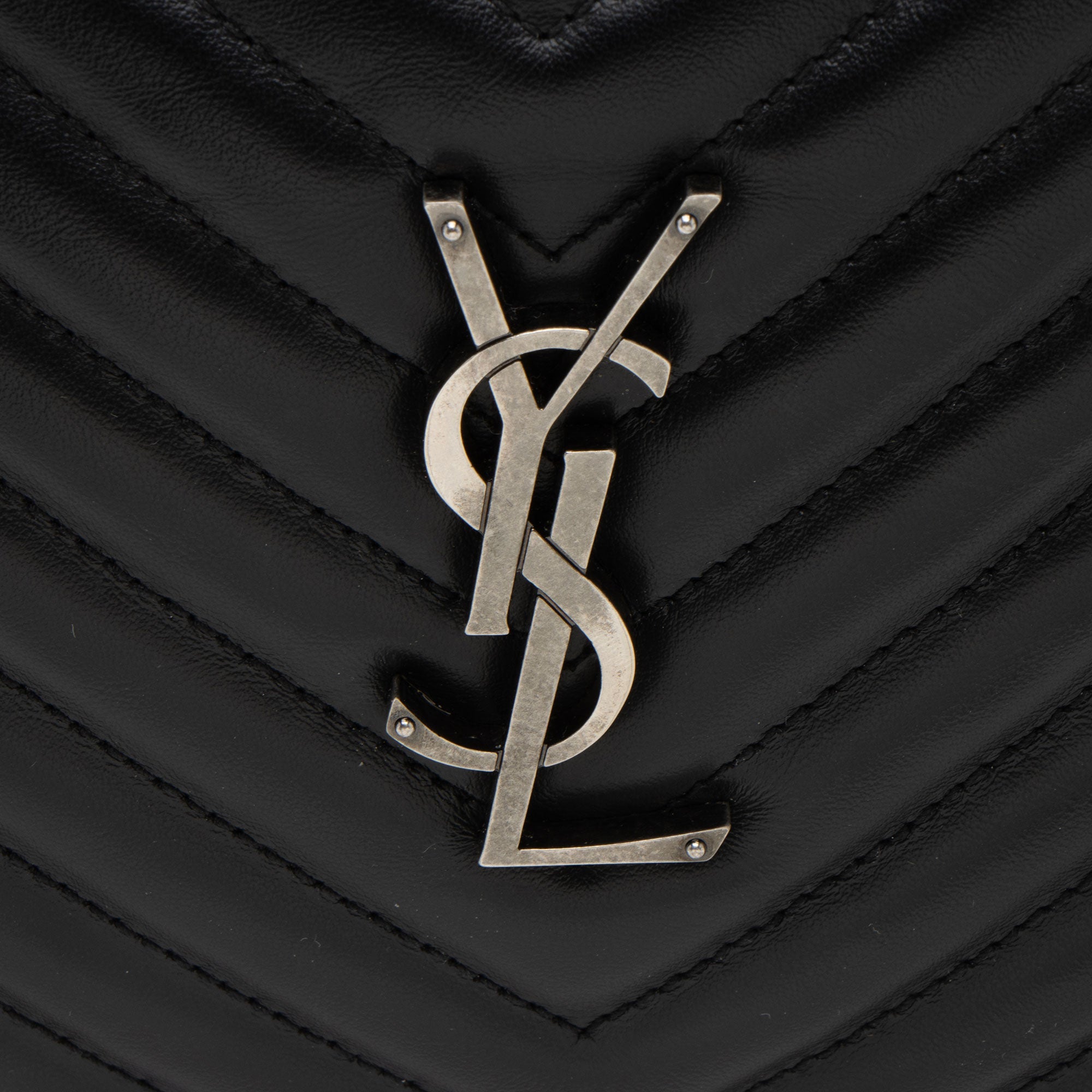Saint Laurent Matelasse Calfskin Monogram Lou Camera Bag (SHF-rTeesm)