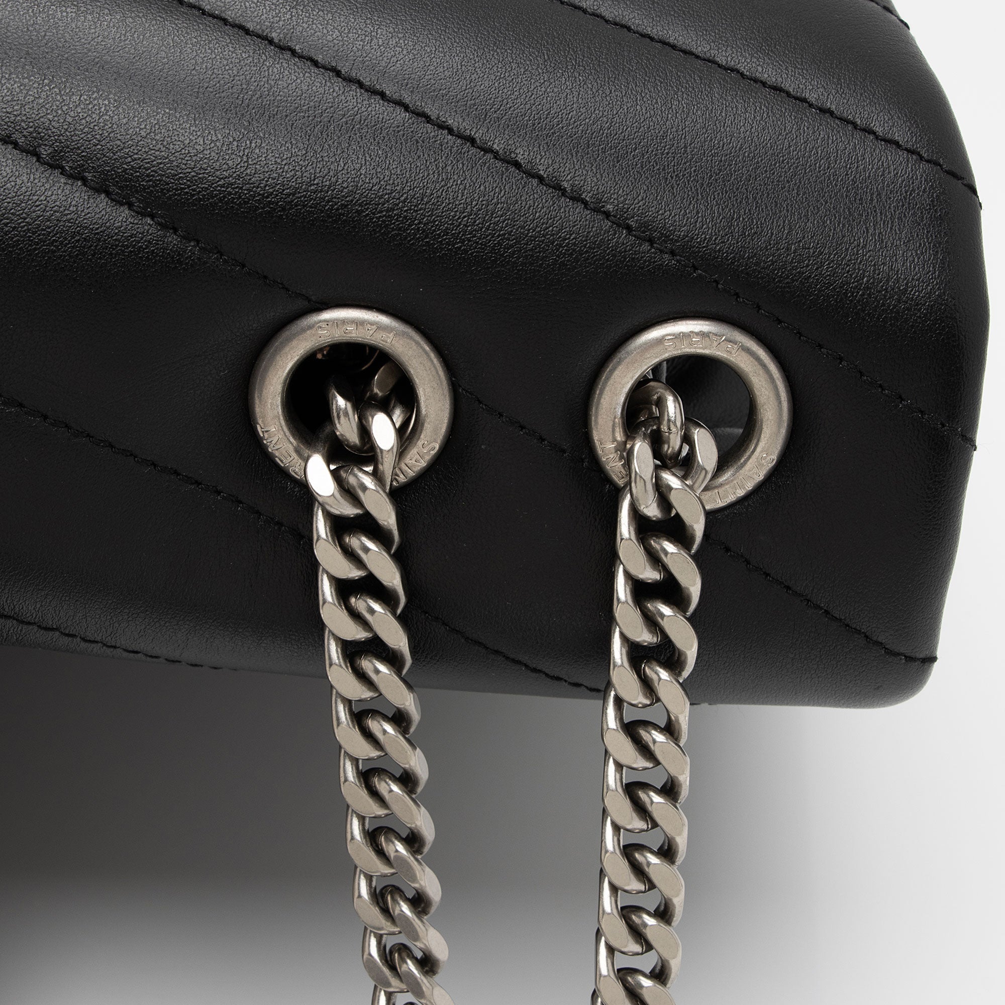 Saint Laurent Matelasse Calfskin Monogram LouLou Chain Medium Shoulder Bag (SHF-3CcYFQ)