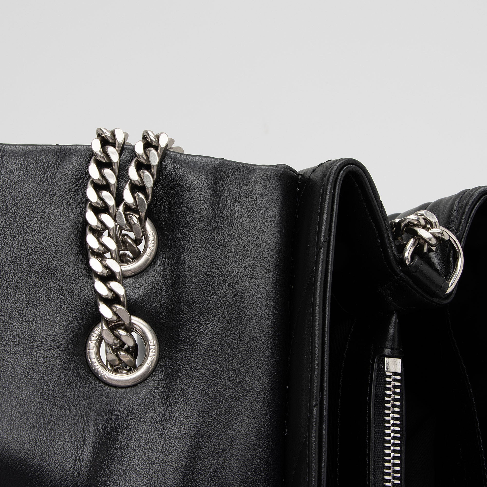 Saint Laurent Matelasse Calfskin Monogram LouLou Chain Medium Shoulder Bag (SHF-3CcYFQ)