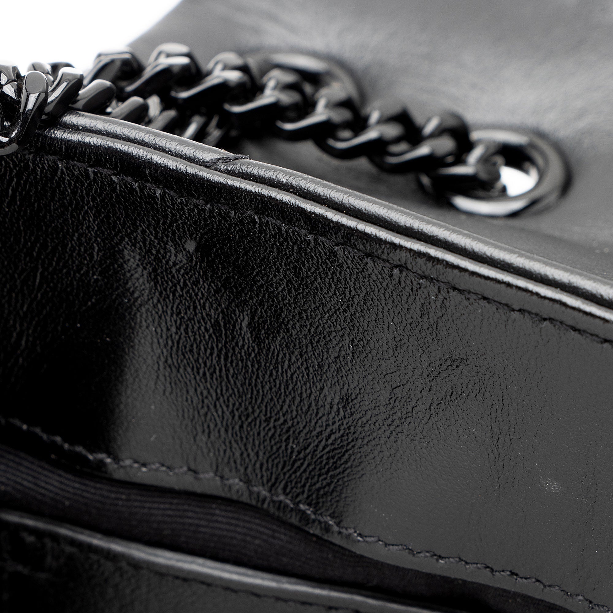 Saint Laurent Matelasse Calfskin Monogram LouLou Chain Small Crossbody (SHF-acKu6w)