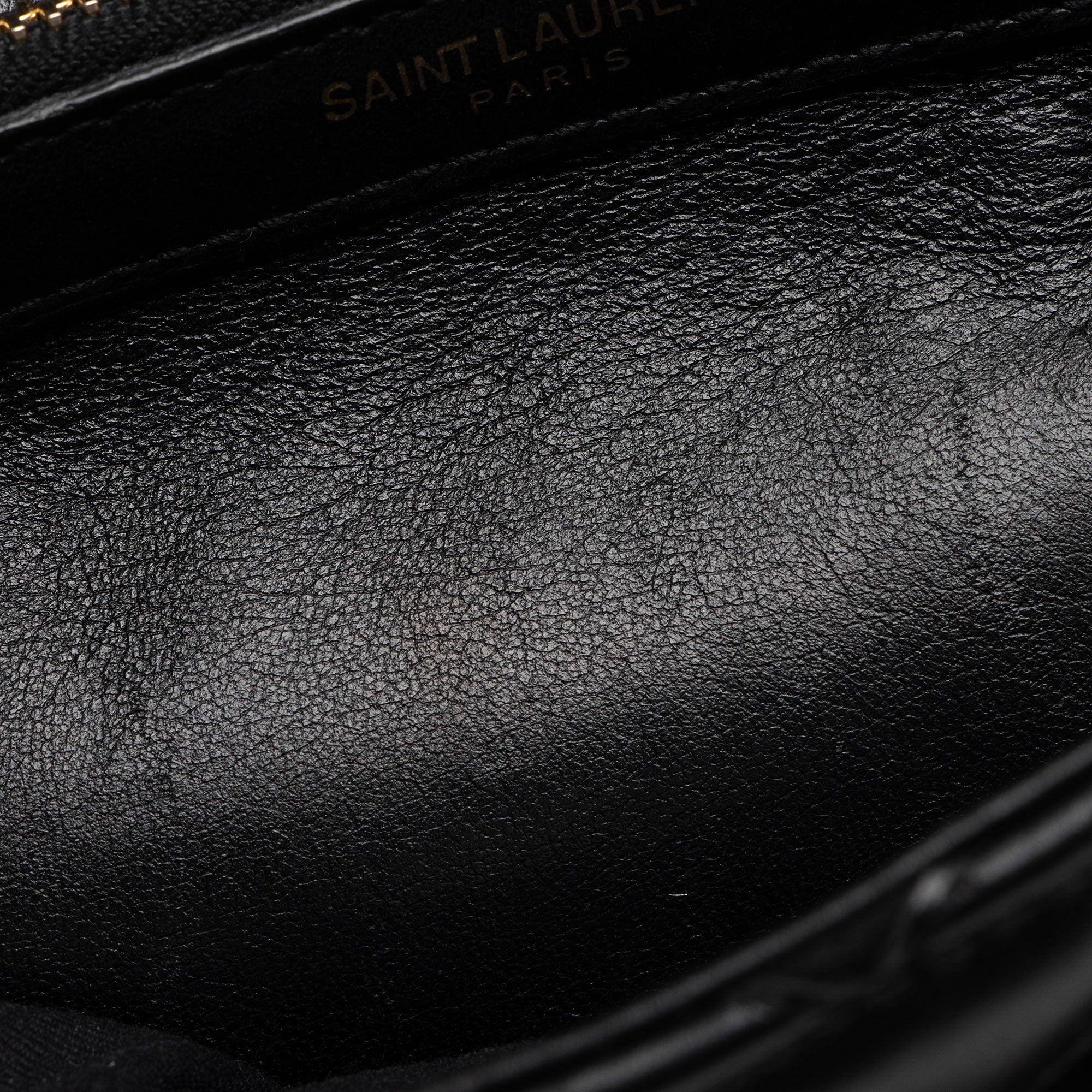 Saint Laurent Matelasse Calfskin Suede Monogram College Medium Shoulder Bag (SHF-UA4qfG)