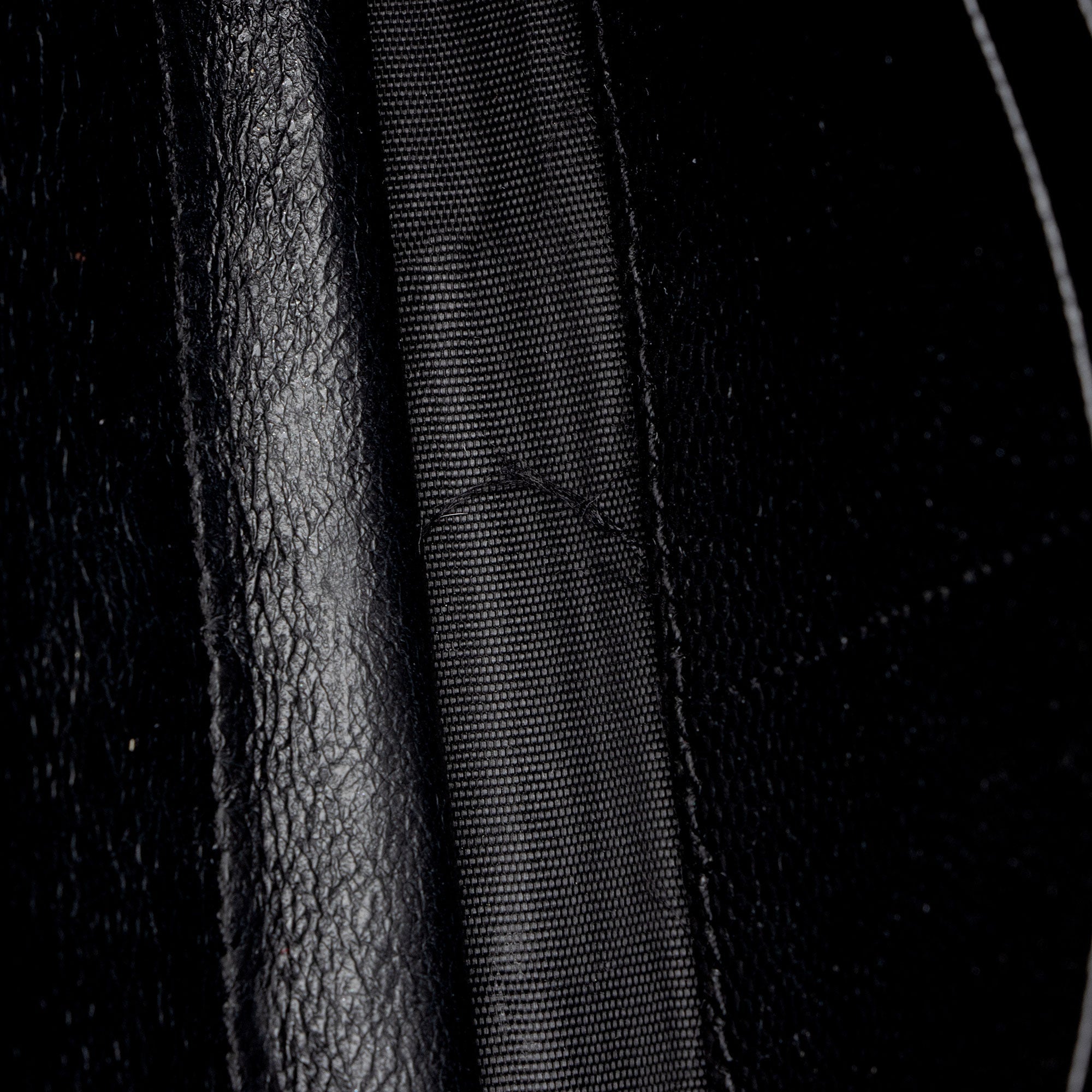 Saint Laurent Matelasse Grain de Poudre Monogram Chain Wallet