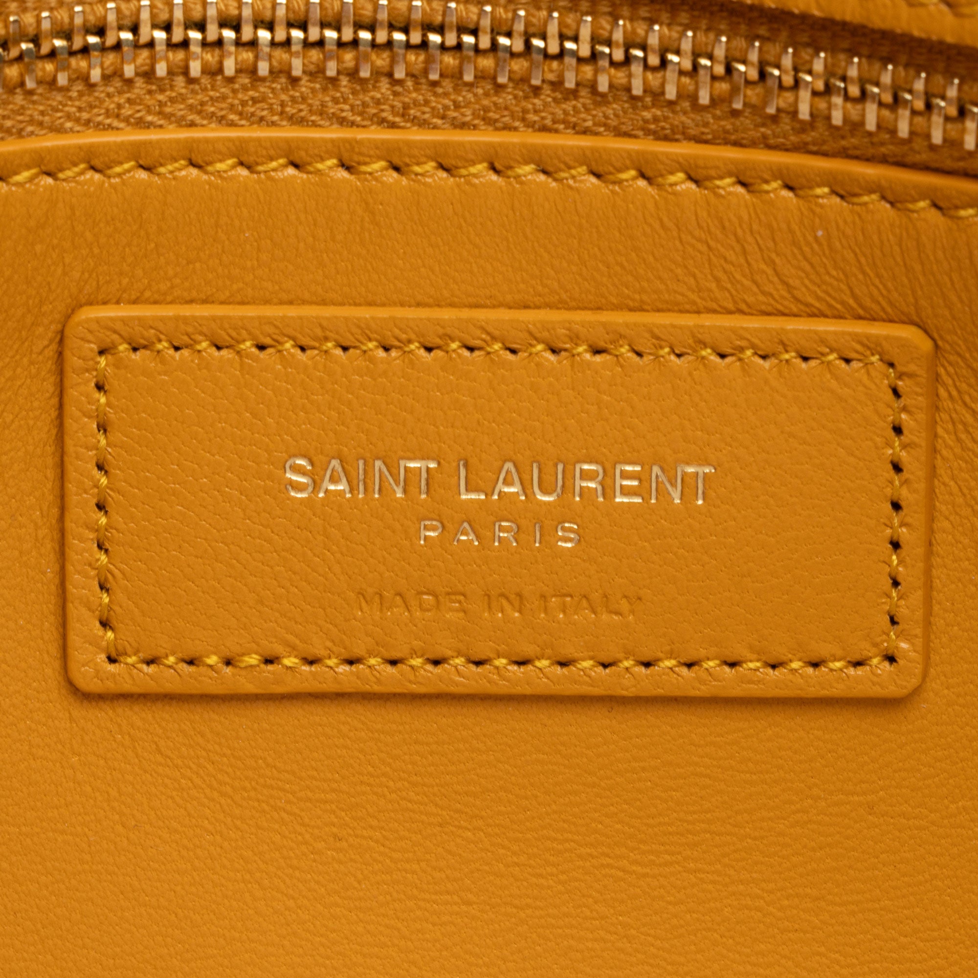 Saint Laurent Smooth Calfskin Le Maillon Shoulder Bag (SHF-jgkVVY)