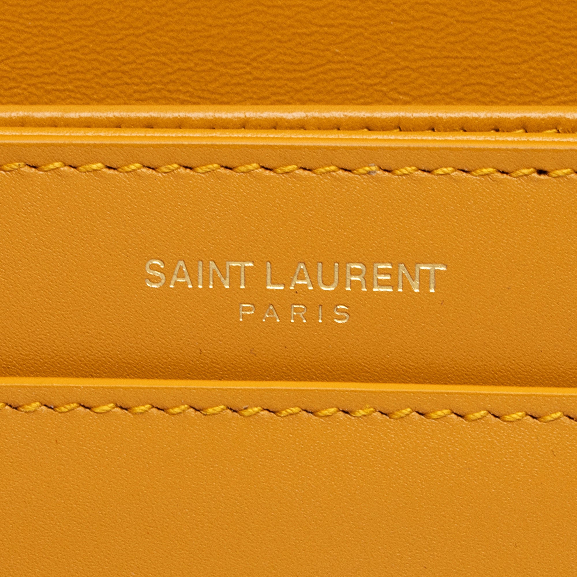 Saint Laurent Smooth Calfskin Le Maillon Shoulder Bag (SHF-jgkVVY)