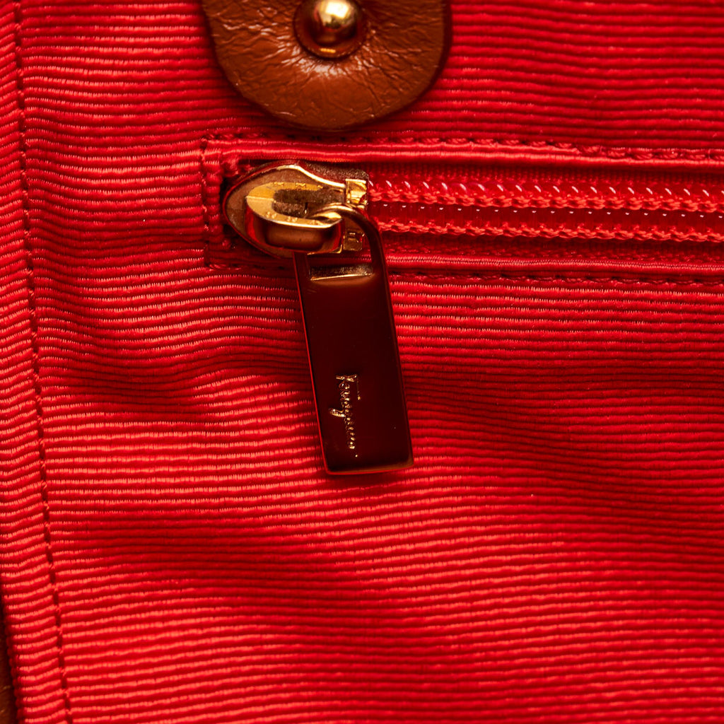 Salvatore Ferragamo Bice Leather Tote Bag (SHG-23825)