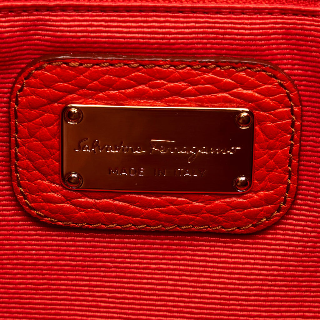Salvatore Ferragamo Bice Leather Tote Bag (SHG-23825)