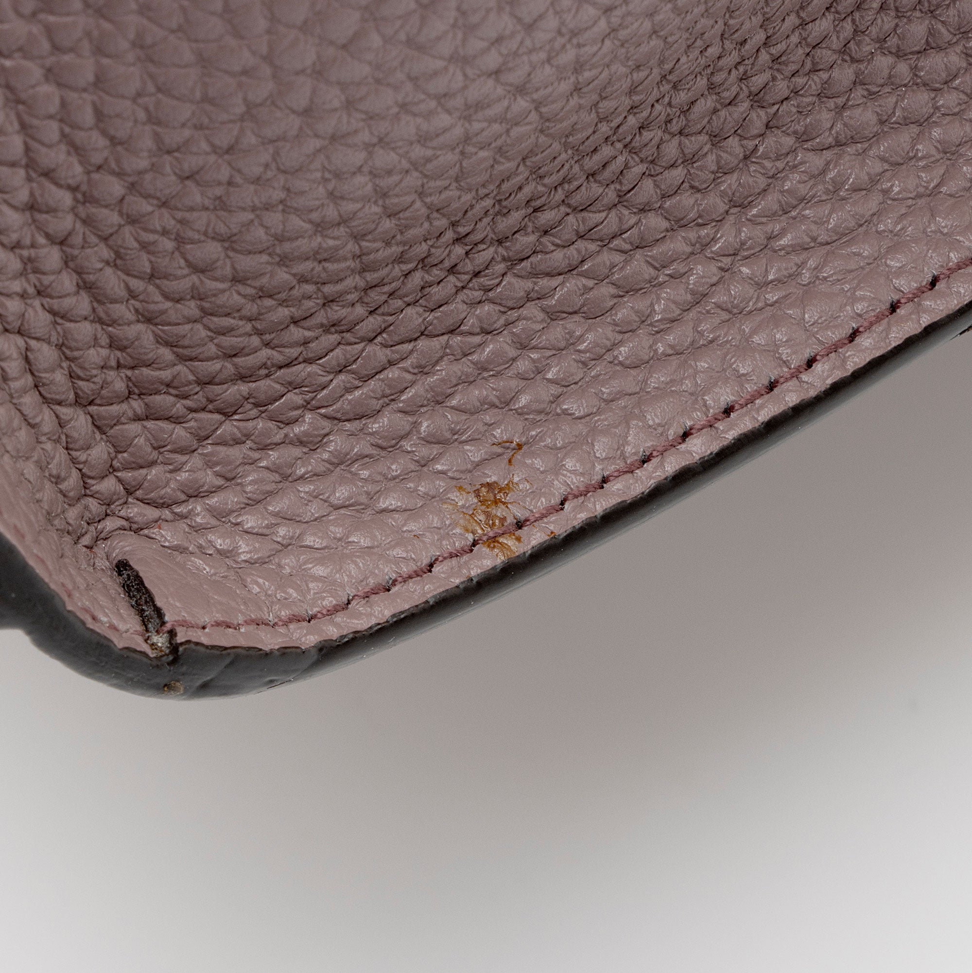 Salvatore Ferragamo Calfskin Amy Mini Tote (SHF-Hzm7kO)