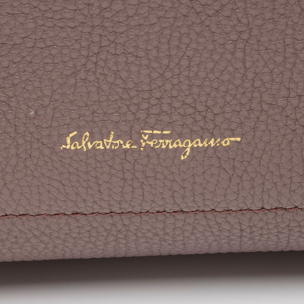 Salvatore Ferragamo Calfskin Amy Mini Tote (SHF-Hzm7kO)