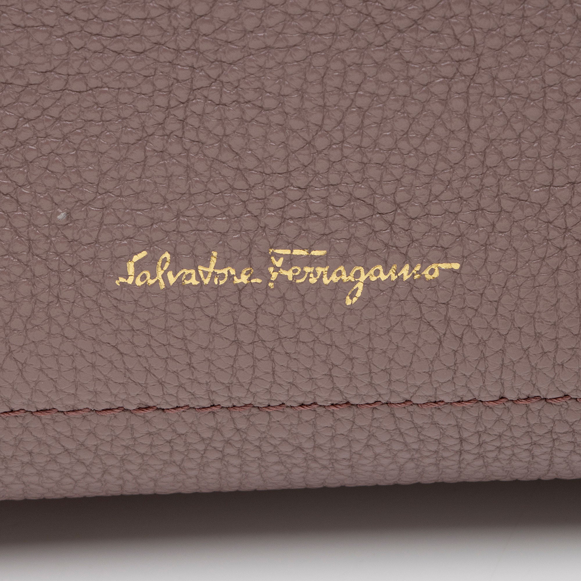 Salvatore Ferragamo Calfskin Amy Mini Tote (SHF-Hzm7kO)