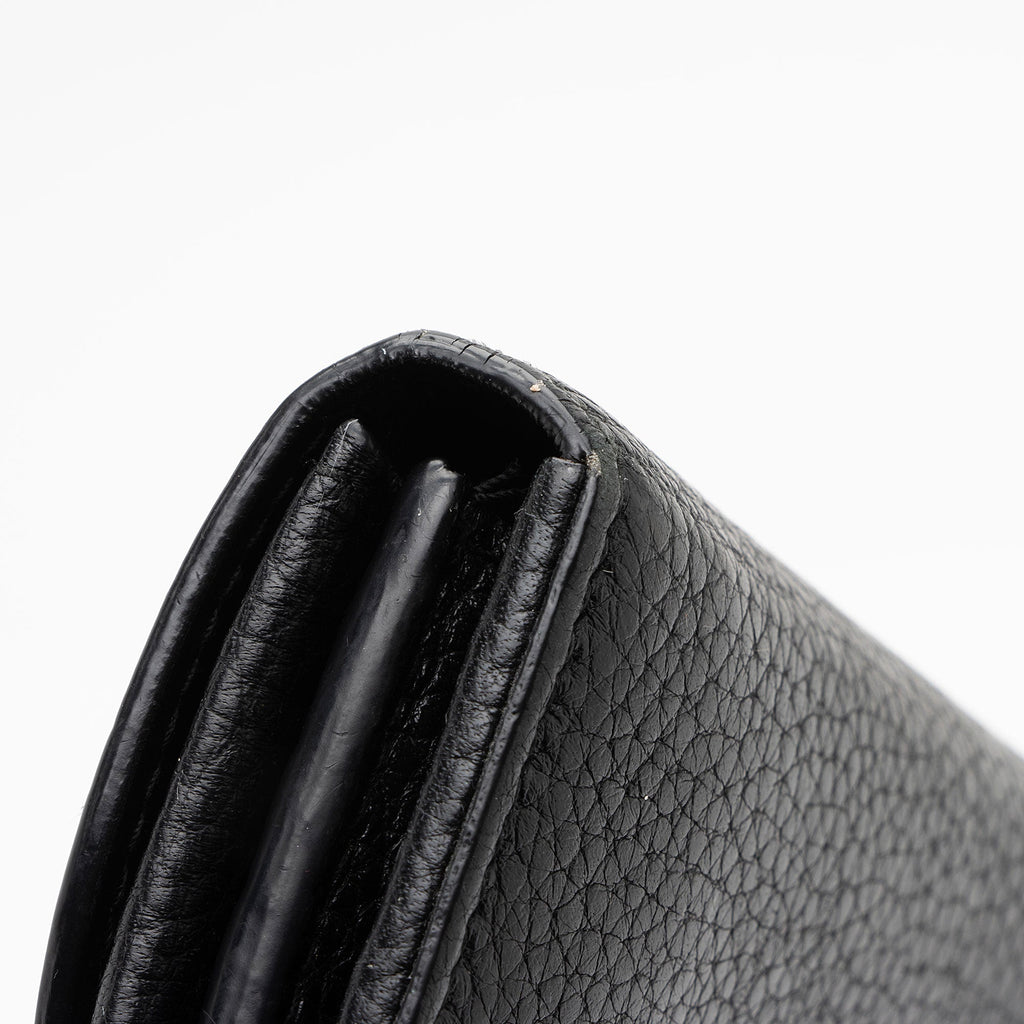 Salvatore Ferragamo Calfskin Gancini Continental Wallet (SHF-raZTbM)