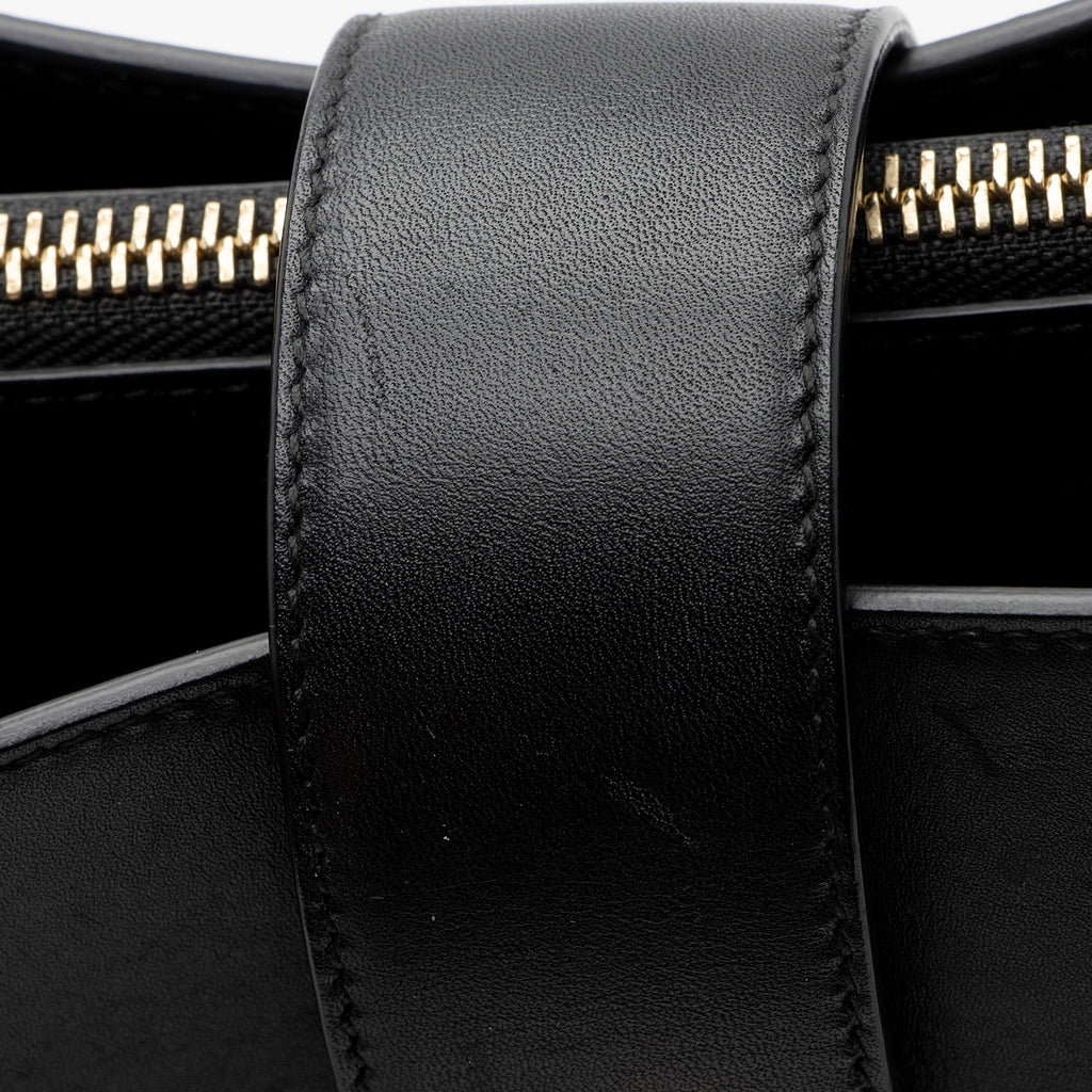 Salvatore Ferragamo Calfskin Gancini Lock Marlene Medium Tote (SHF-UREkYB)