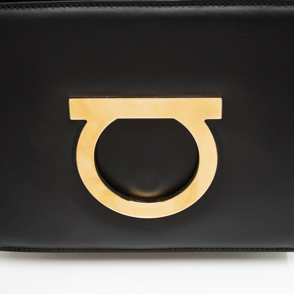 Salvatore Ferragamo Calfskin Thalia Shoulder Bag (SHF-0qzu1k)