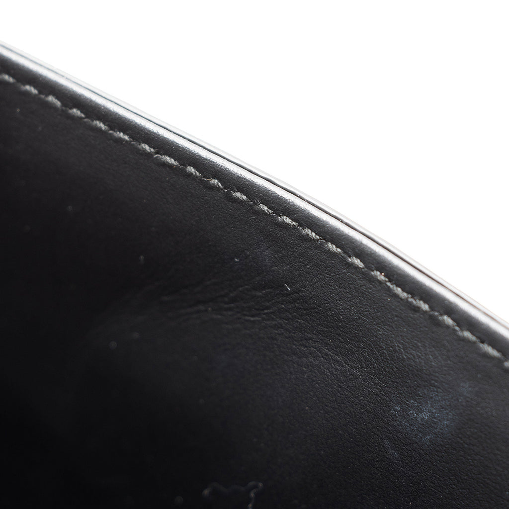 Salvatore Ferragamo Calfskin Thalia Shoulder Bag (SHF-0qzu1k)