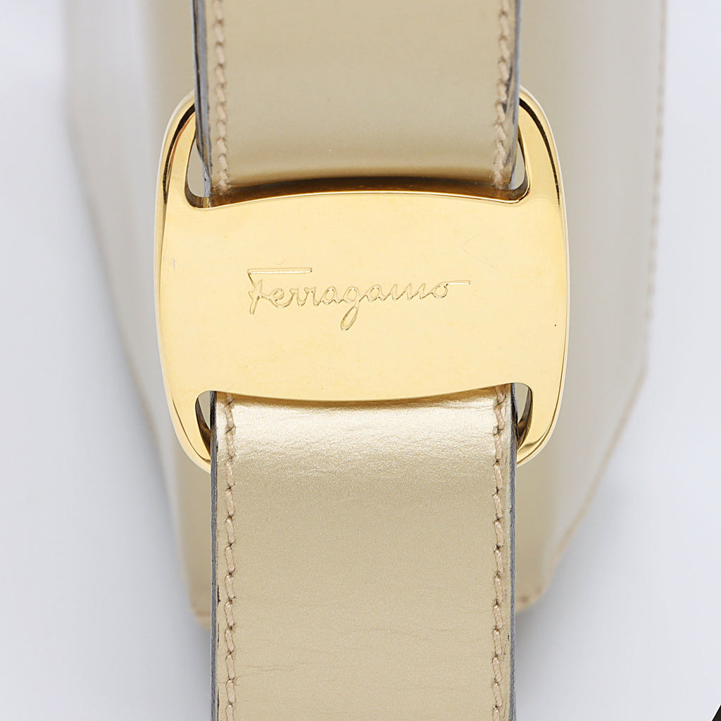 Salvatore Ferragamo Metallic Patent Leather Vara Crossbody Bag (SHF-u2KC7g)