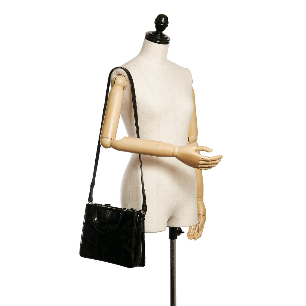 Salvatore Ferragamo Vara Patent Leather Satchel (SHG-9VPUgL)