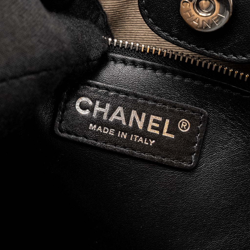 Chanel Hampton Tote Bag Lambskin Black