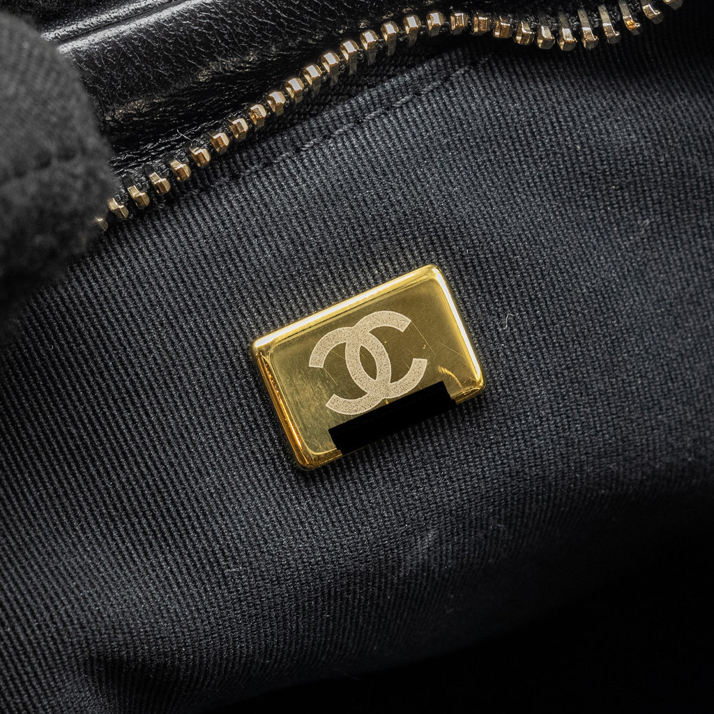 Chanel 22K Hobo Shoulder Bag Lambskin Black  (Microchip)