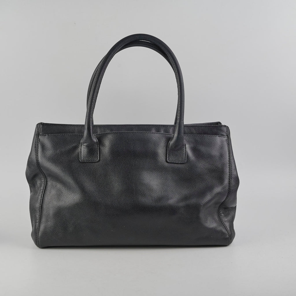 Chanel Cerf Tote Caviar Black
