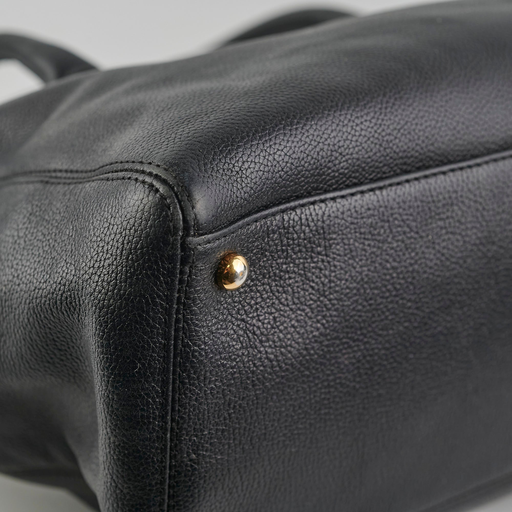 Chanel Cerf Tote Caviar Black