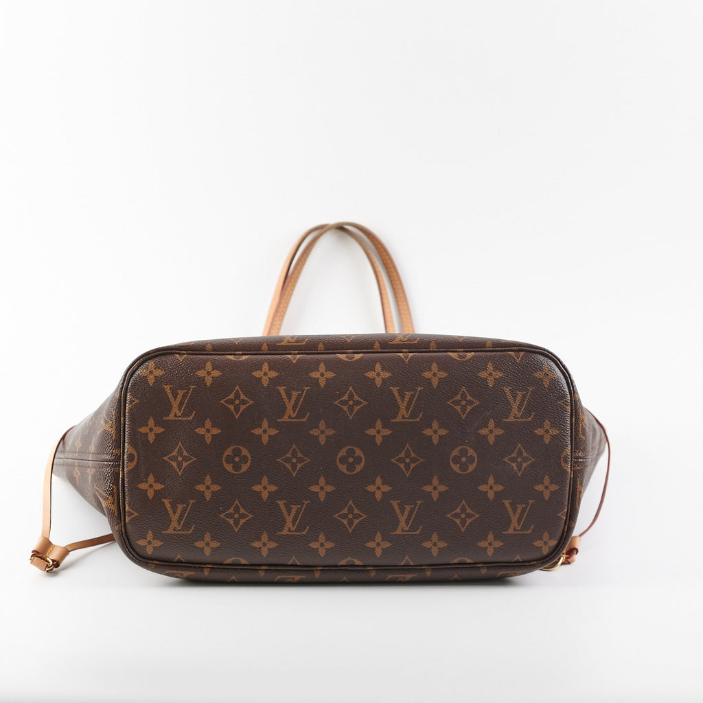 Louis Vuitton Neverfull Monogram MM Shoulder Bag