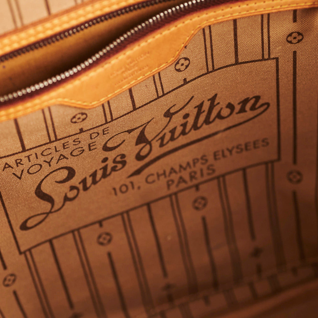 Louis Vuitton Neverfull GM Monogram Shoulder Bag