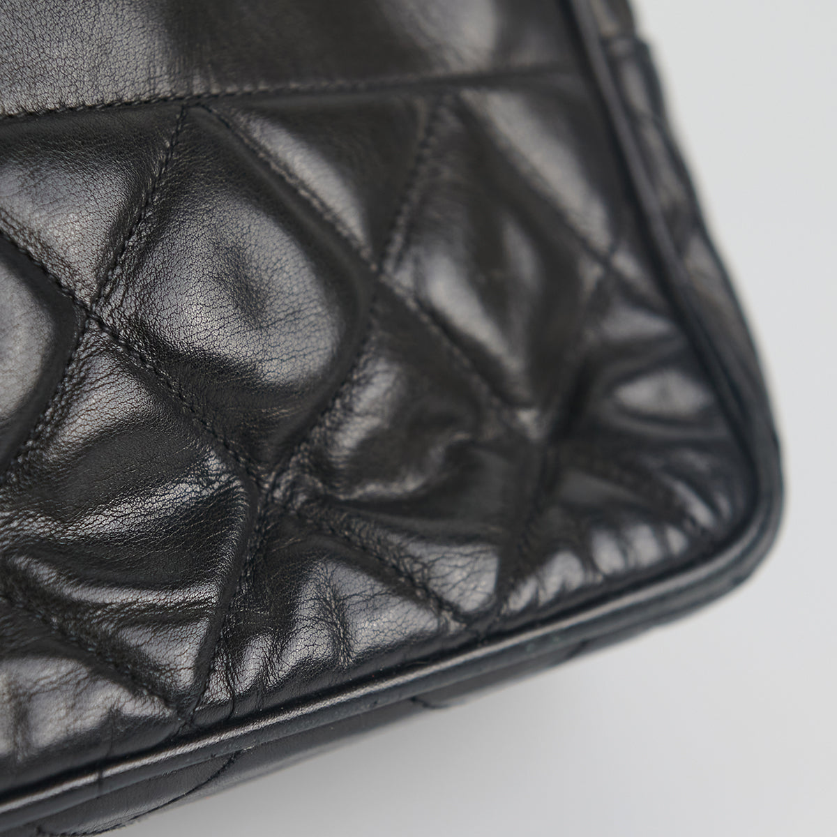 Chanel Vintage CC Chain Tote Black
