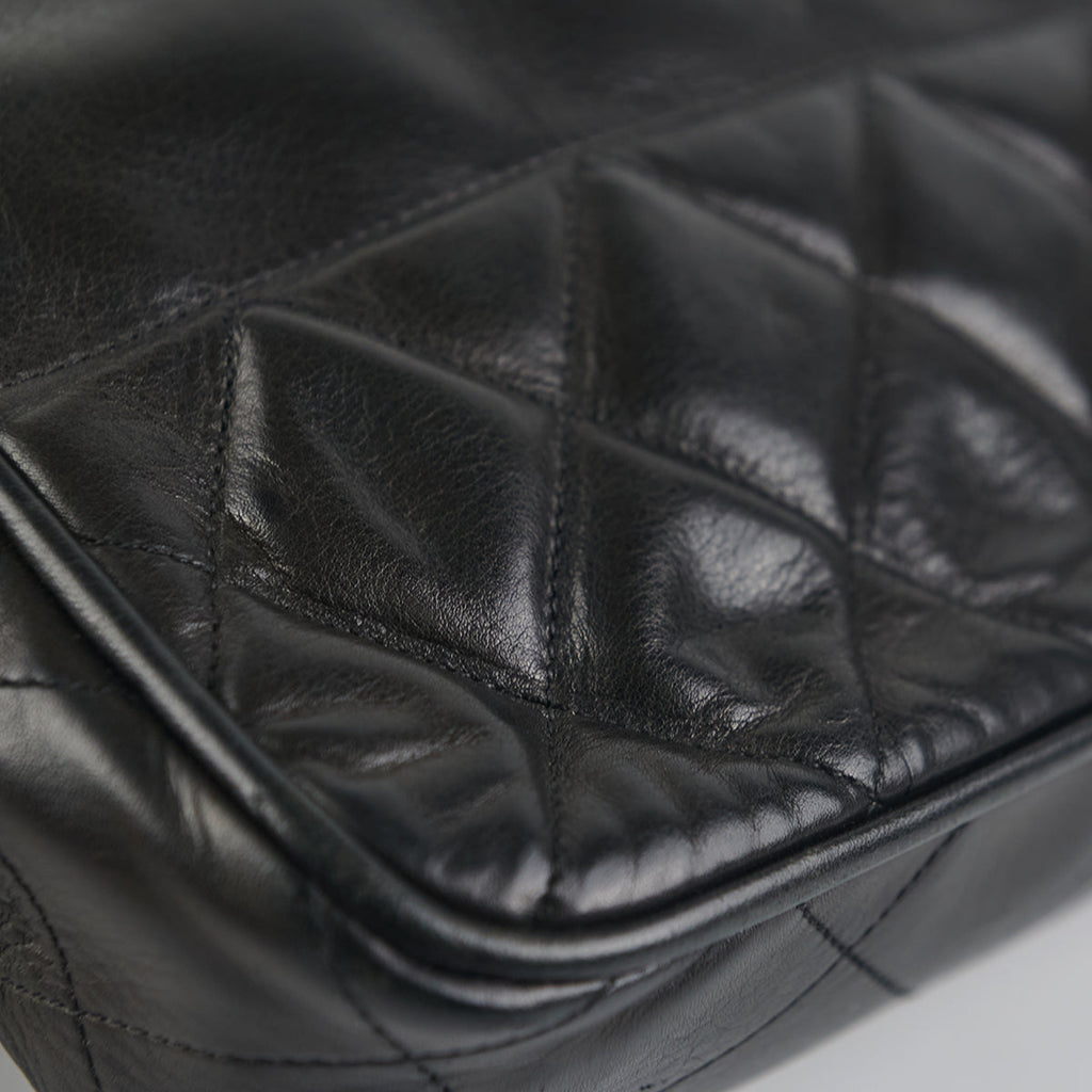 Chanel Vintage CC Chain Tote Black