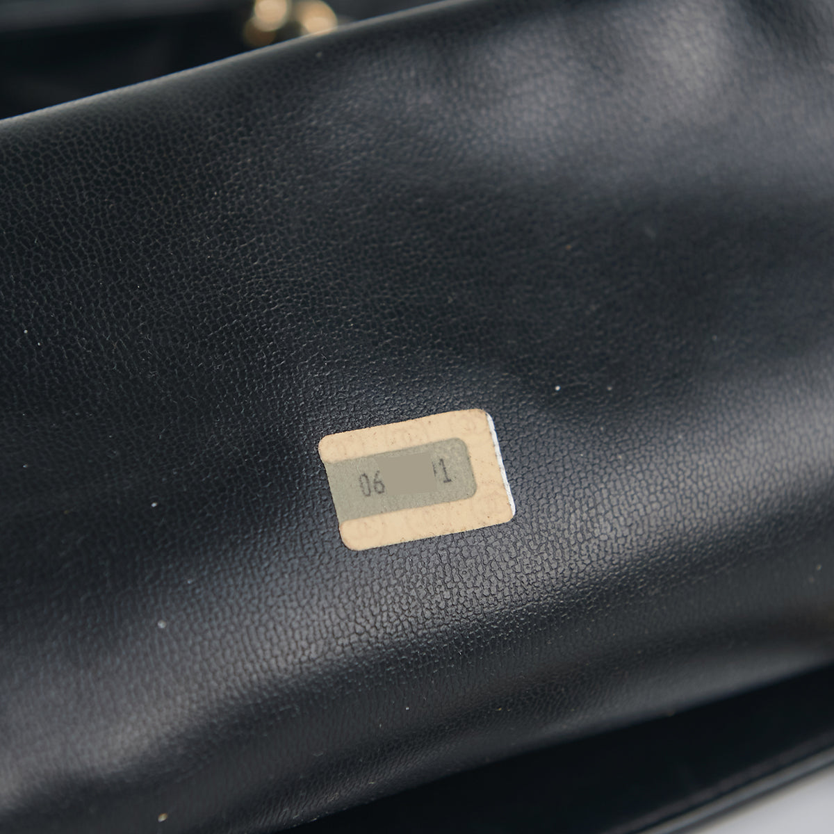 Chanel Vintage CC Chain Tote Black